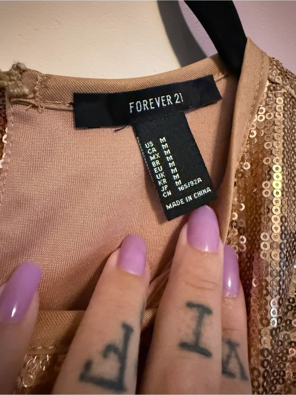 Forever 21 Gold Sequin Crop Top - Picture 9 of 9